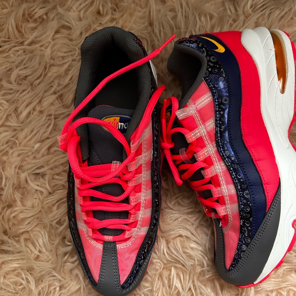 Nike Purple Racer Pink Girls Air Max ‘95 Size 7 Youth